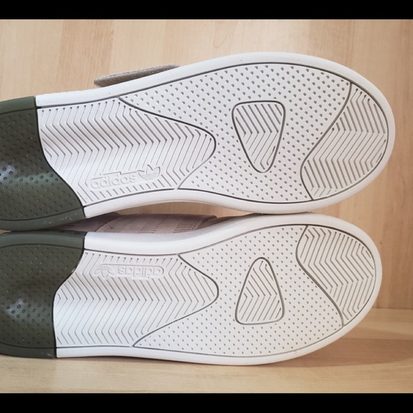 Women's ADIDAS Hi Top Fashion Sneakers sz 7 NEW - Picture 5 of 5